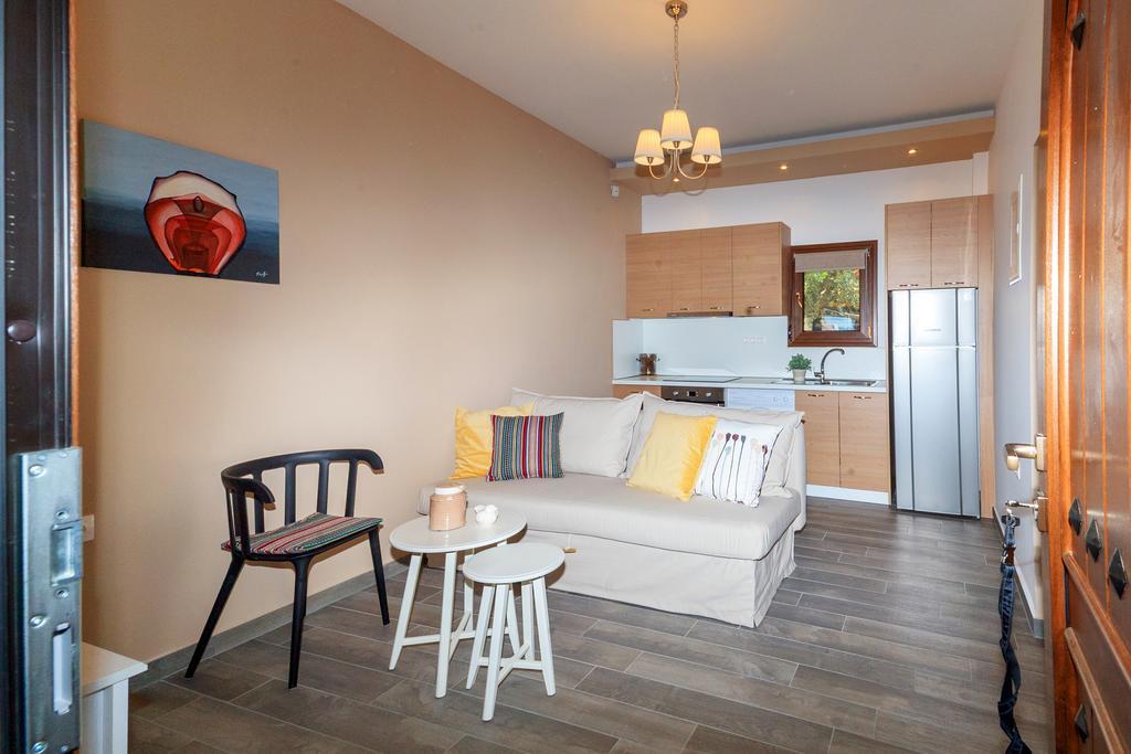 Kissos Apartments Vourvourou Bagian luar foto